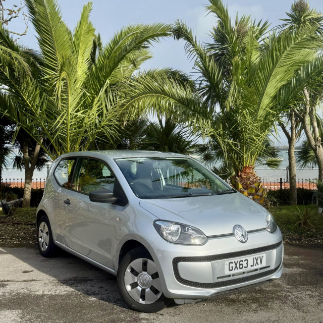 VOLKSWAGEN UP