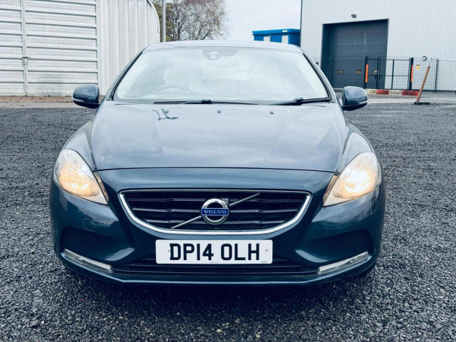 VOLVO V40 1.6 D2 SE Euro 5 (s/s) 5dr
