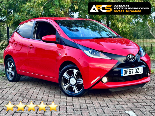 TOYOTA AYGO 1.0 VVT-i x-clusiv3
