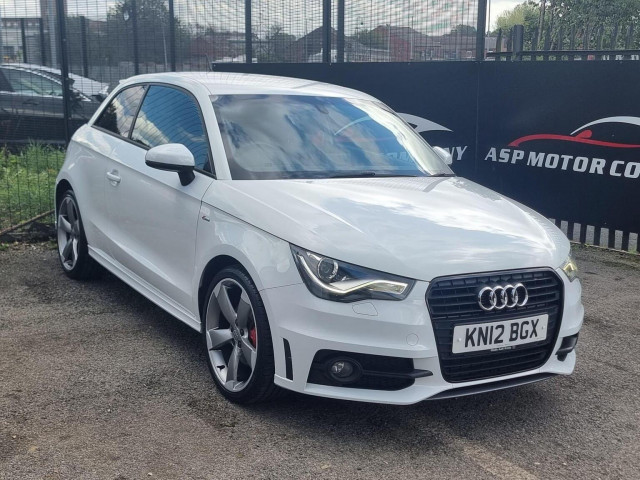 AUDI A1 2.0 TDI Black Edition Euro 5 (s/s) 3dr