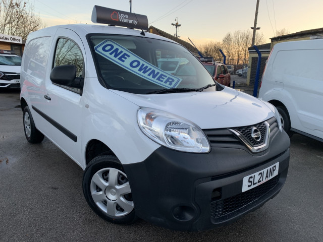NISSAN NV250