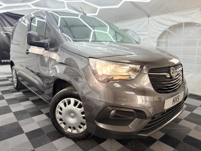 VAUXHALL COMBO 1.5 Turbo D 2000 Sportive
