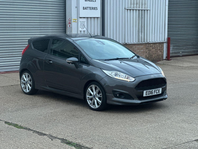 FORD FIESTA 1.5 TDCi Zetec S