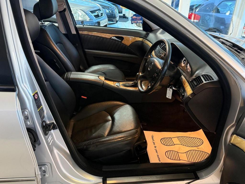 MERCEDES-BENZ E CLASS