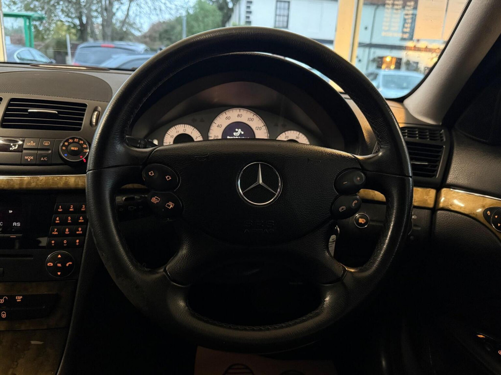 MERCEDES-BENZ E CLASS