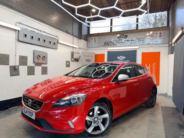 VOLVO V40