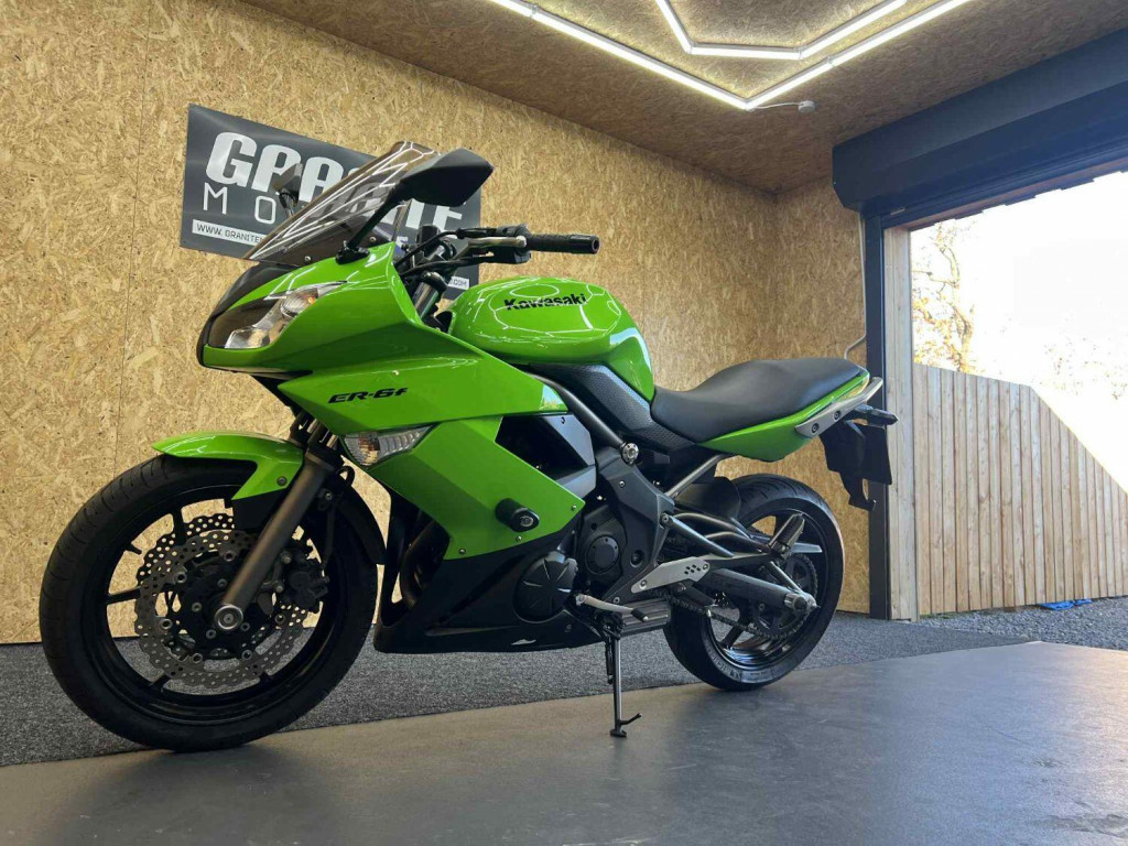 KAWASAKI ER-6F