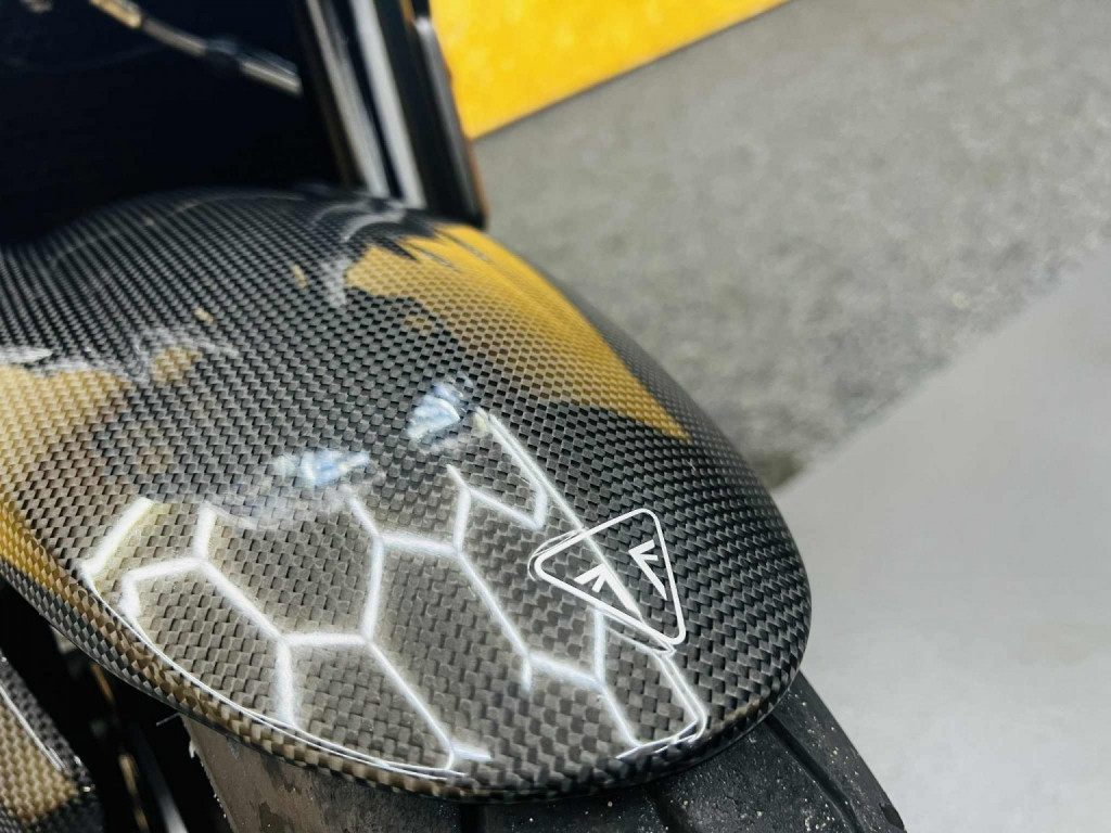 TRIUMPH SPEED TRIPLE 1050