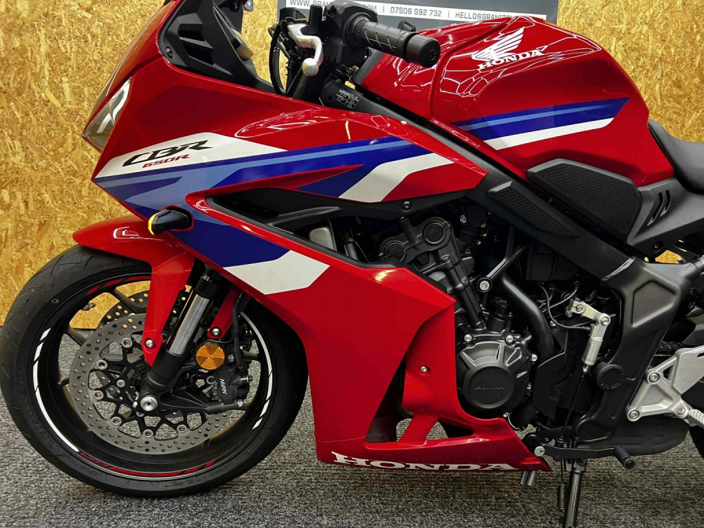 HONDA CBR650R