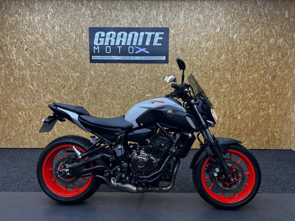 YAMAHA MT-07
