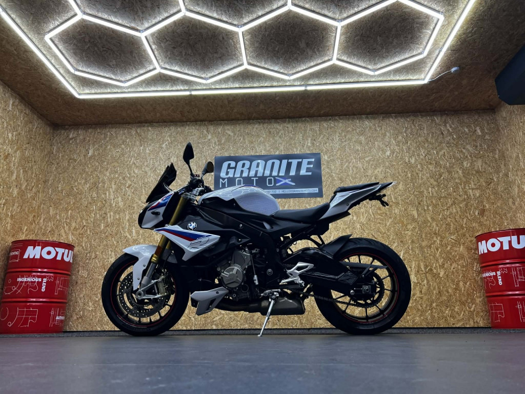BMW S1000R