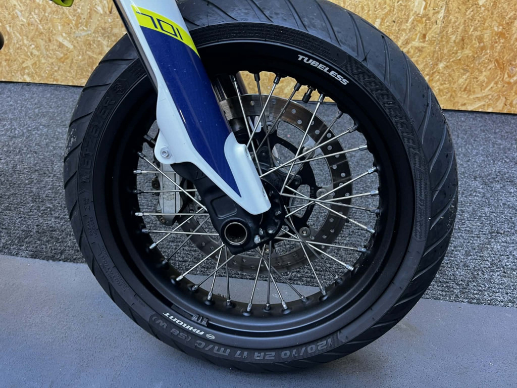 HUSQVARNA 701