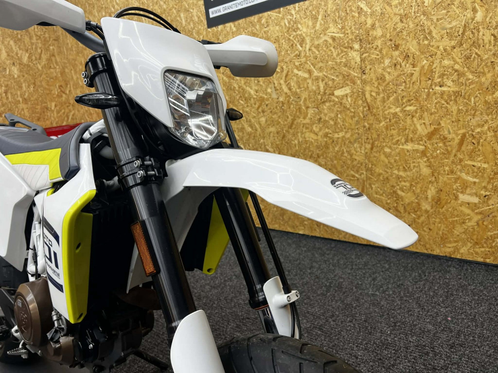 HUSQVARNA 701