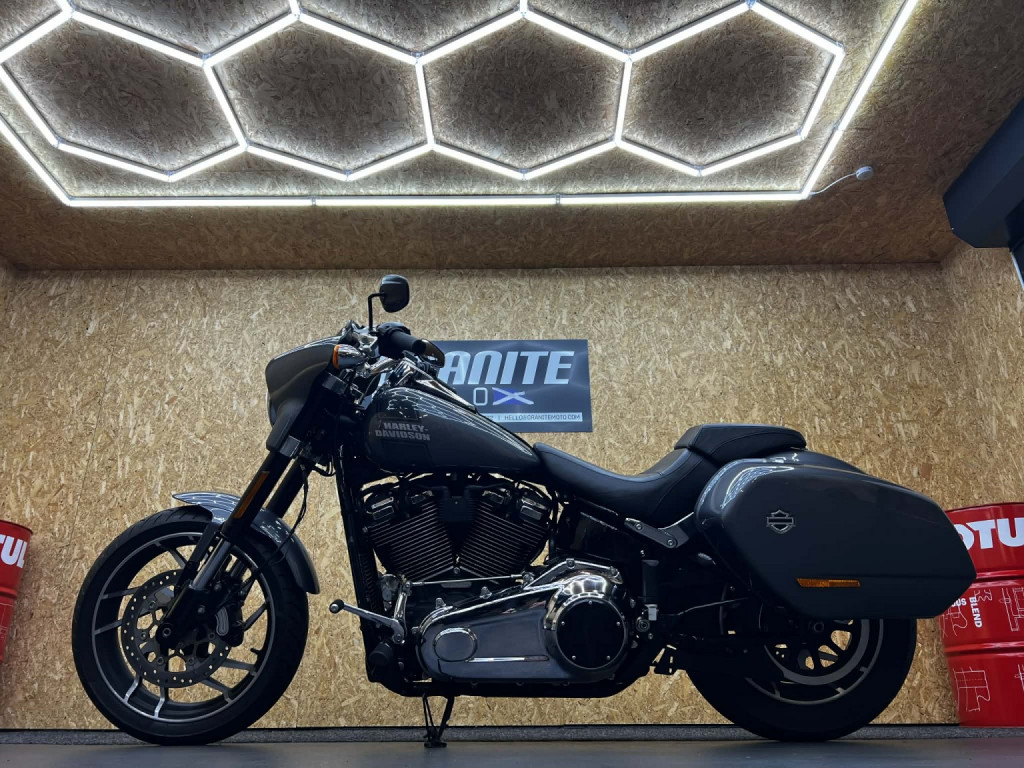 HARLEY-DAVIDSON Softail