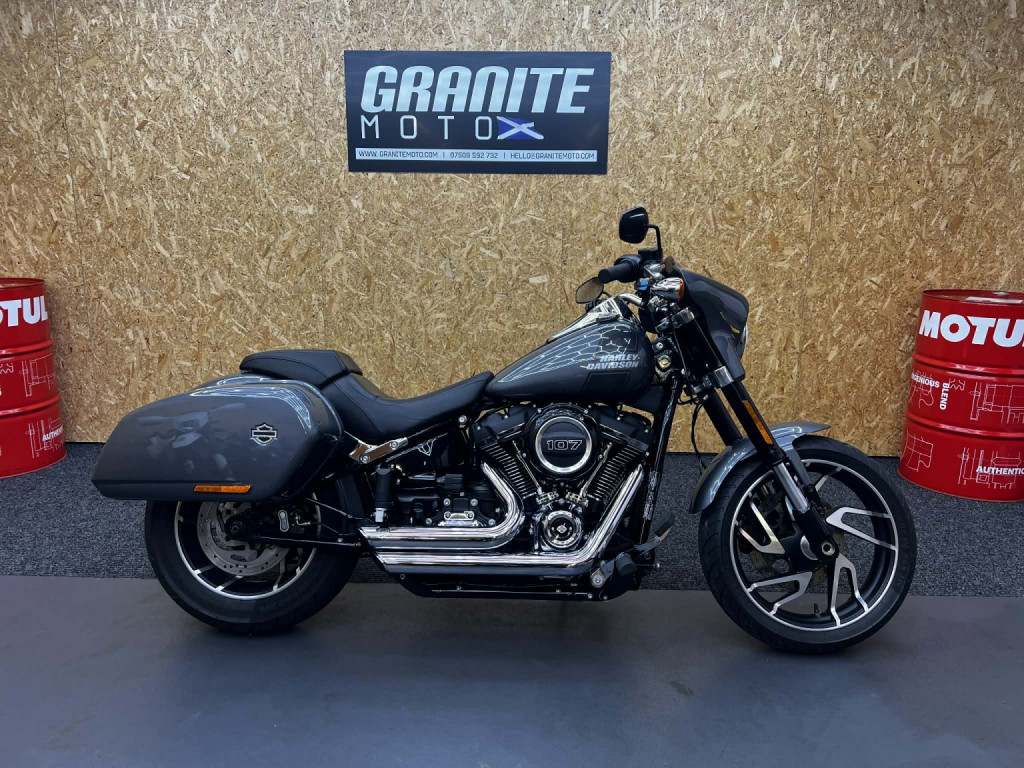 HARLEY-DAVIDSON Softail