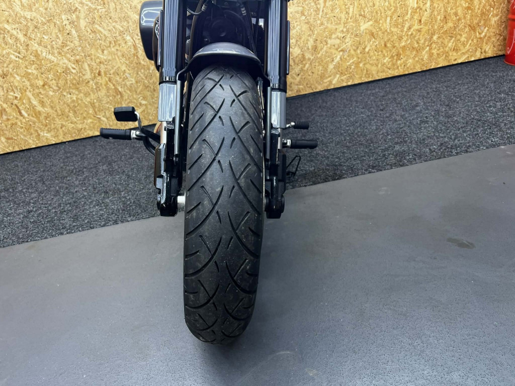 HARLEY-DAVIDSON Softail