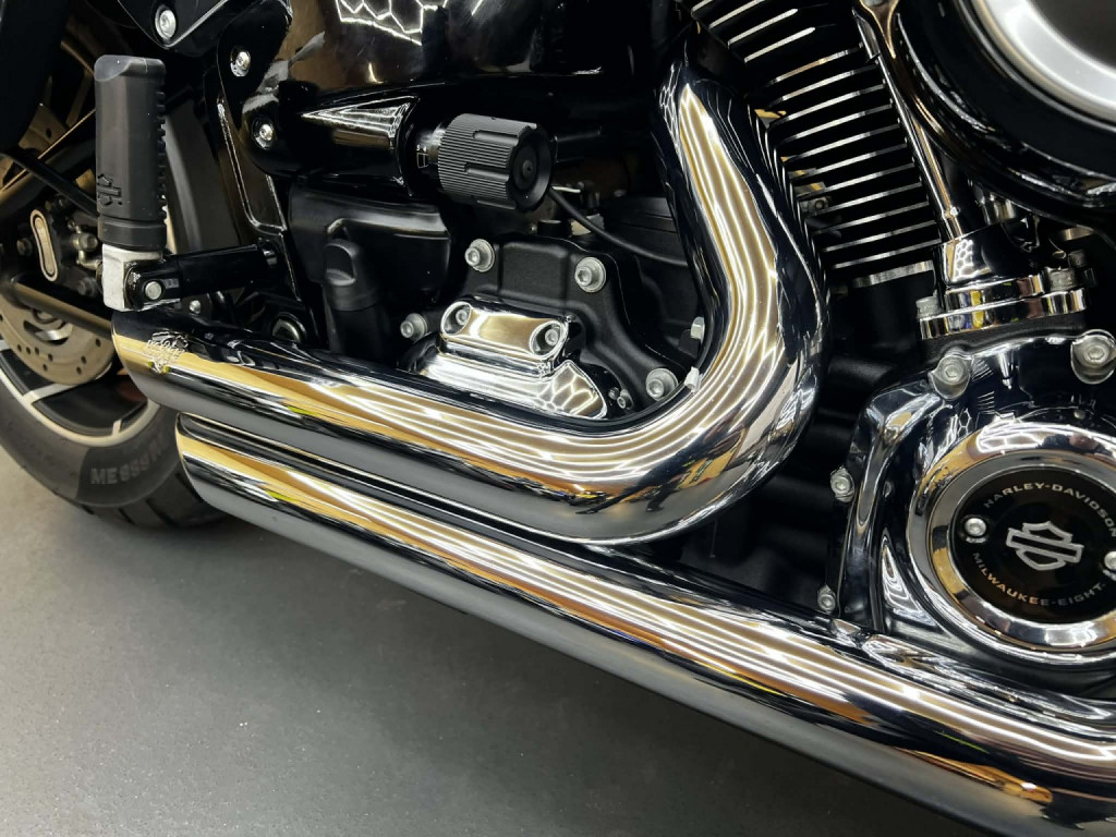 HARLEY-DAVIDSON Softail