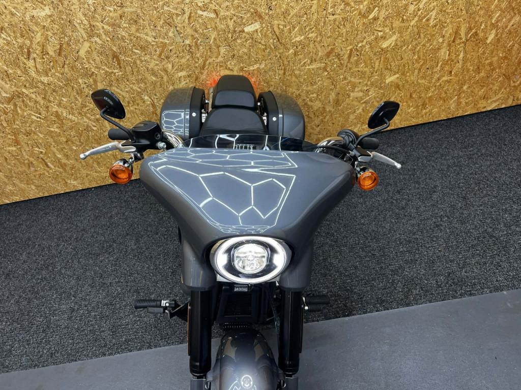 HARLEY-DAVIDSON Softail