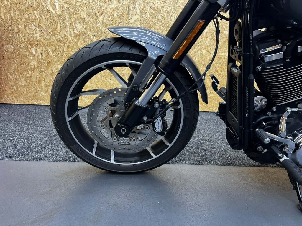 HARLEY-DAVIDSON Softail