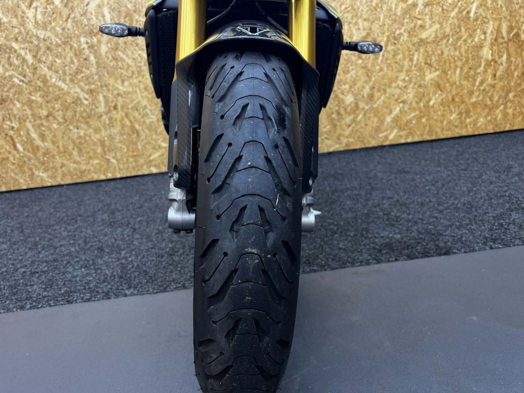 TRIUMPH SPEED TRIPLE 1200