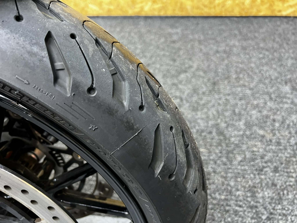 TRIUMPH SPEED TRIPLE 1200