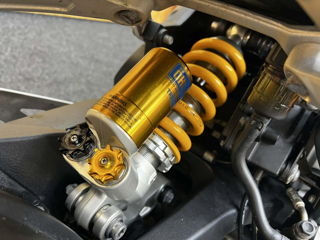 TRIUMPH SPEED TRIPLE 1200