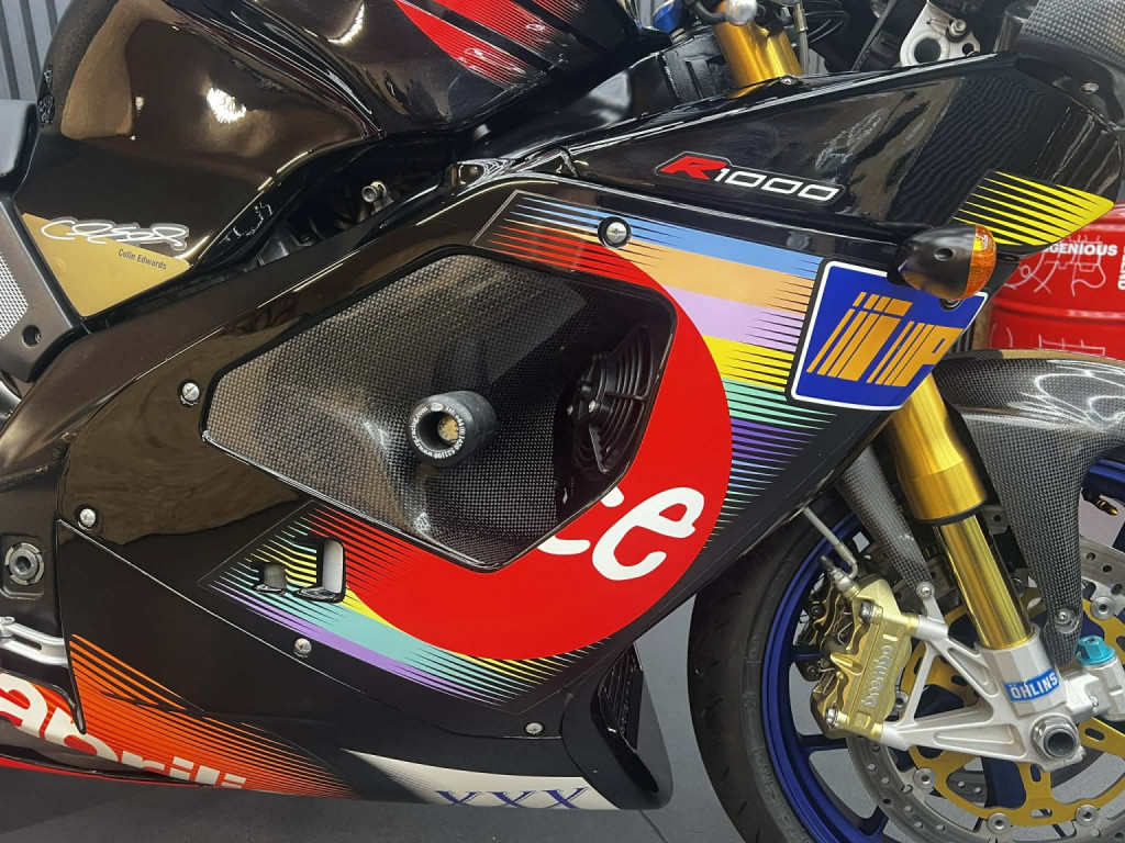 APRILIA RSV 1000