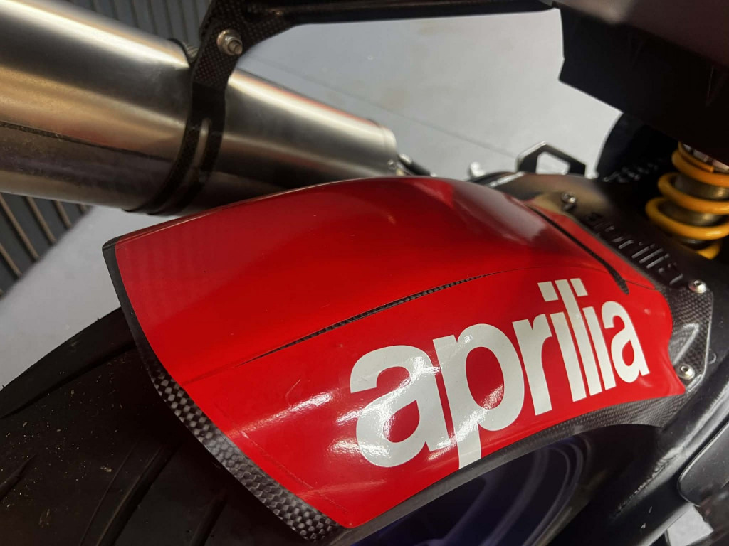 APRILIA RSV 1000