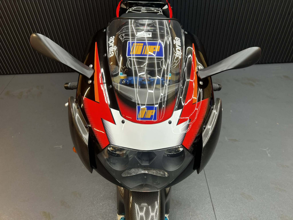 APRILIA RSV 1000