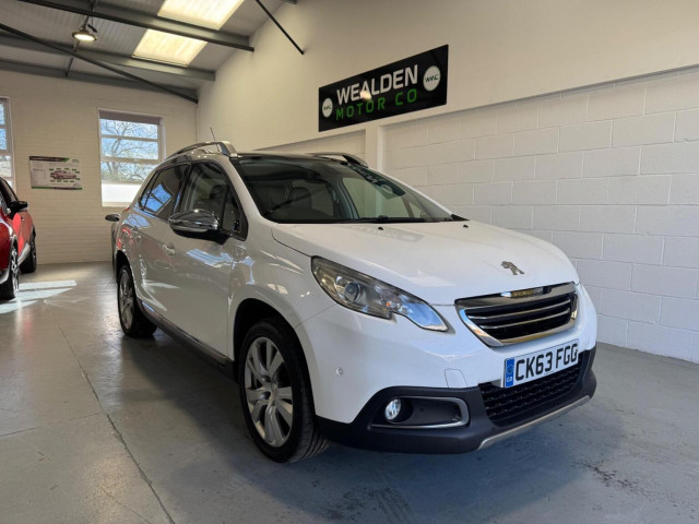 PEUGEOT 2008 1.6 e-HDi Feline Euro 5 (s/s) 5dr (Calima)