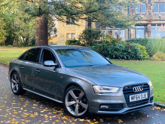 AUDI A4 2.0 TDI Black Edition