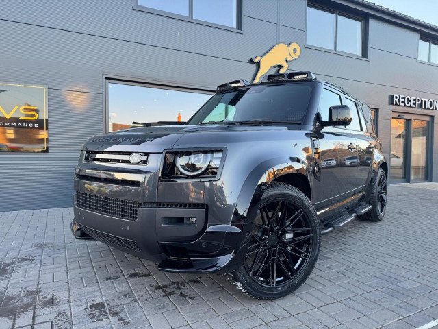 LAND ROVER DEFENDER 110