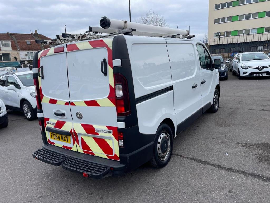 VAUXHALL VIVARO