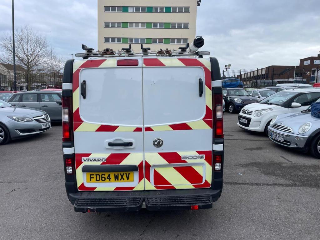 VAUXHALL VIVARO