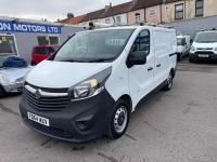 VAUXHALL VIVARO