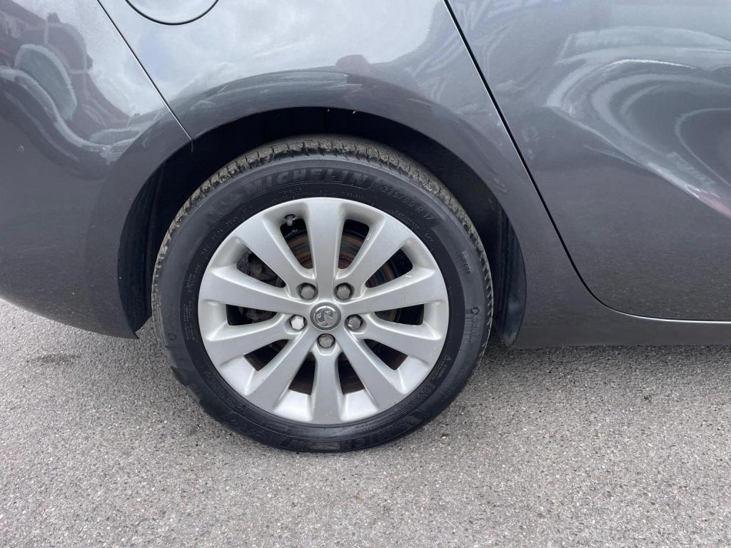 VAUXHALL ZAFIRA TOURER