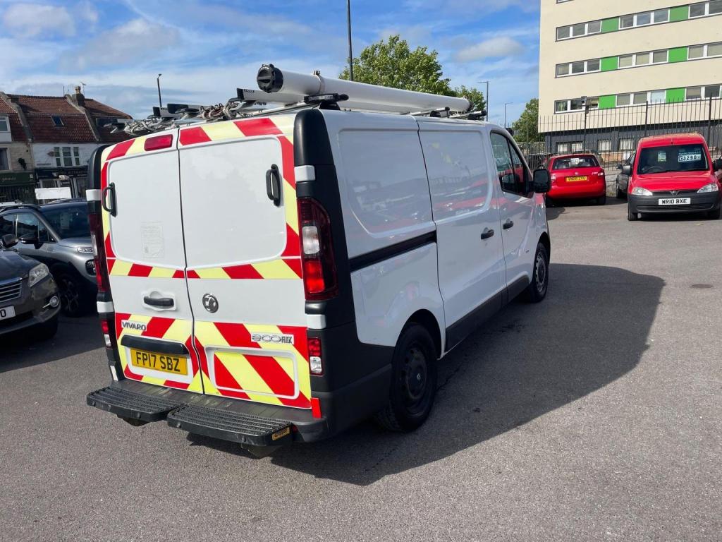 VAUXHALL VIVARO