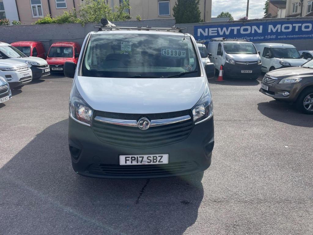 VAUXHALL VIVARO