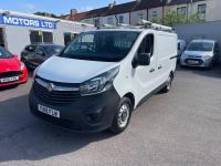 VAUXHALL VIVARO