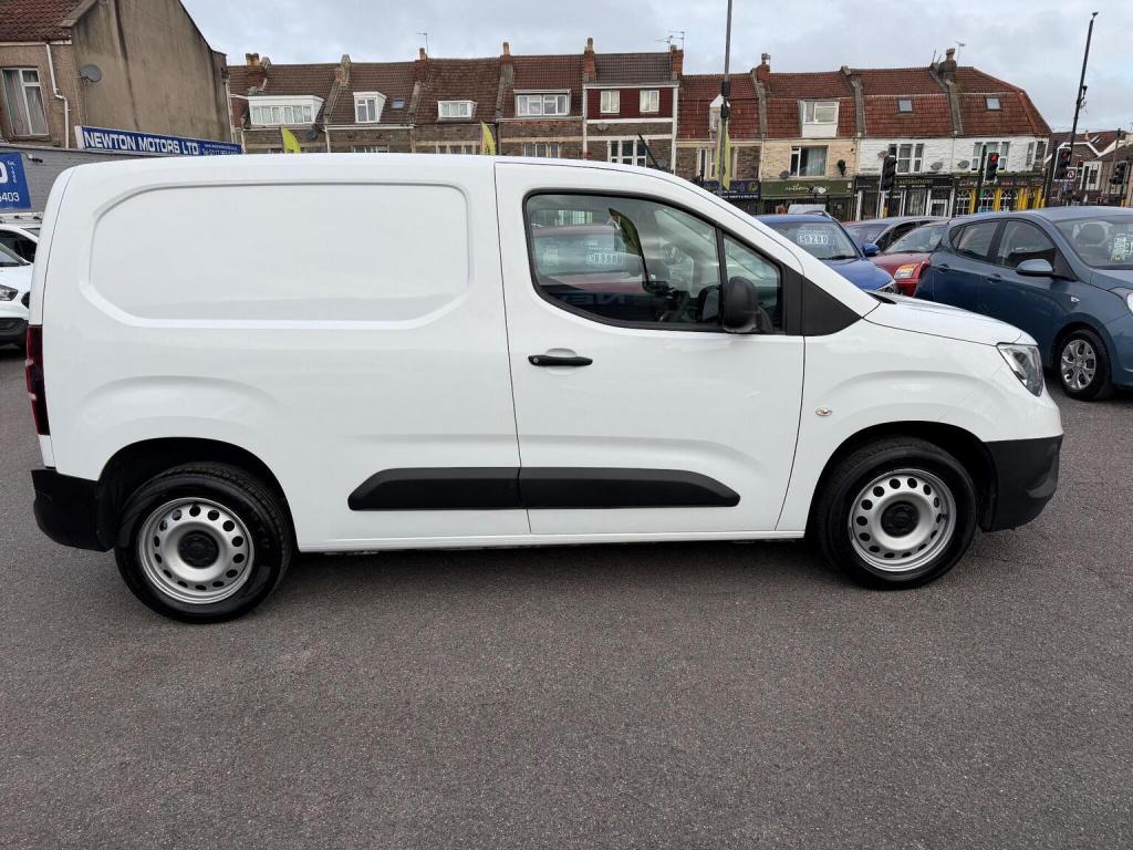 VAUXHALL COMBO