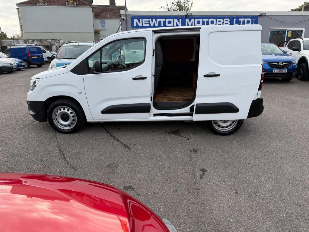 VAUXHALL COMBO