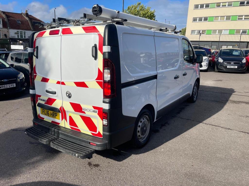 VAUXHALL VIVARO