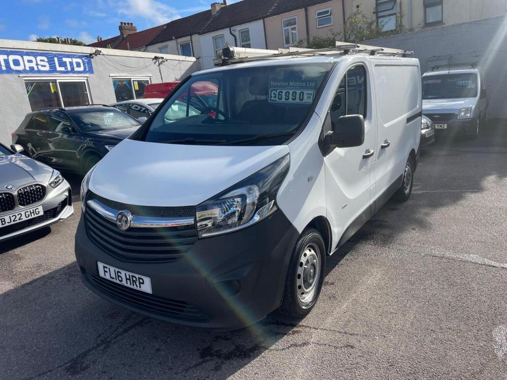 VAUXHALL VIVARO