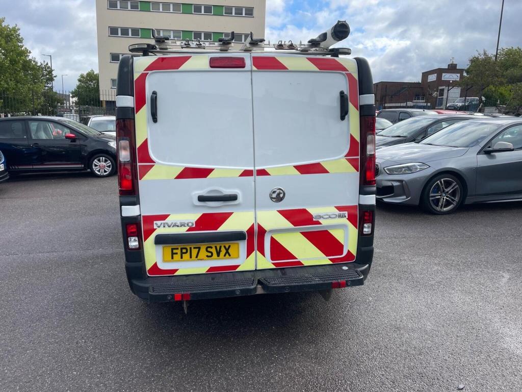 VAUXHALL VIVARO