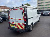 VAUXHALL VIVARO