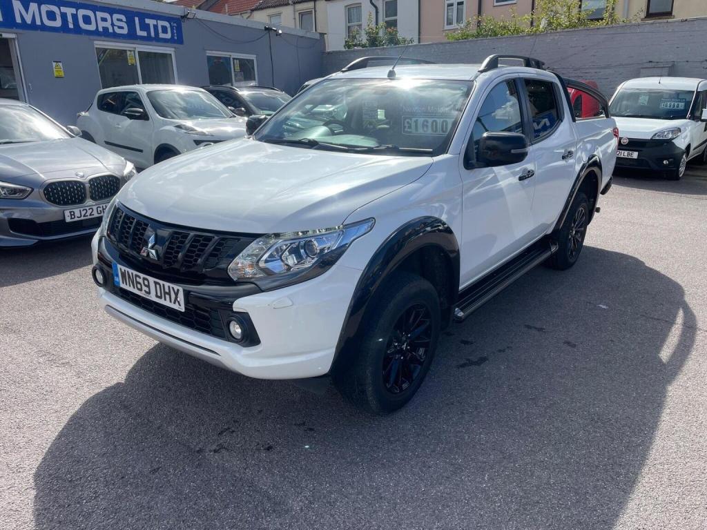 MITSUBISHI L200