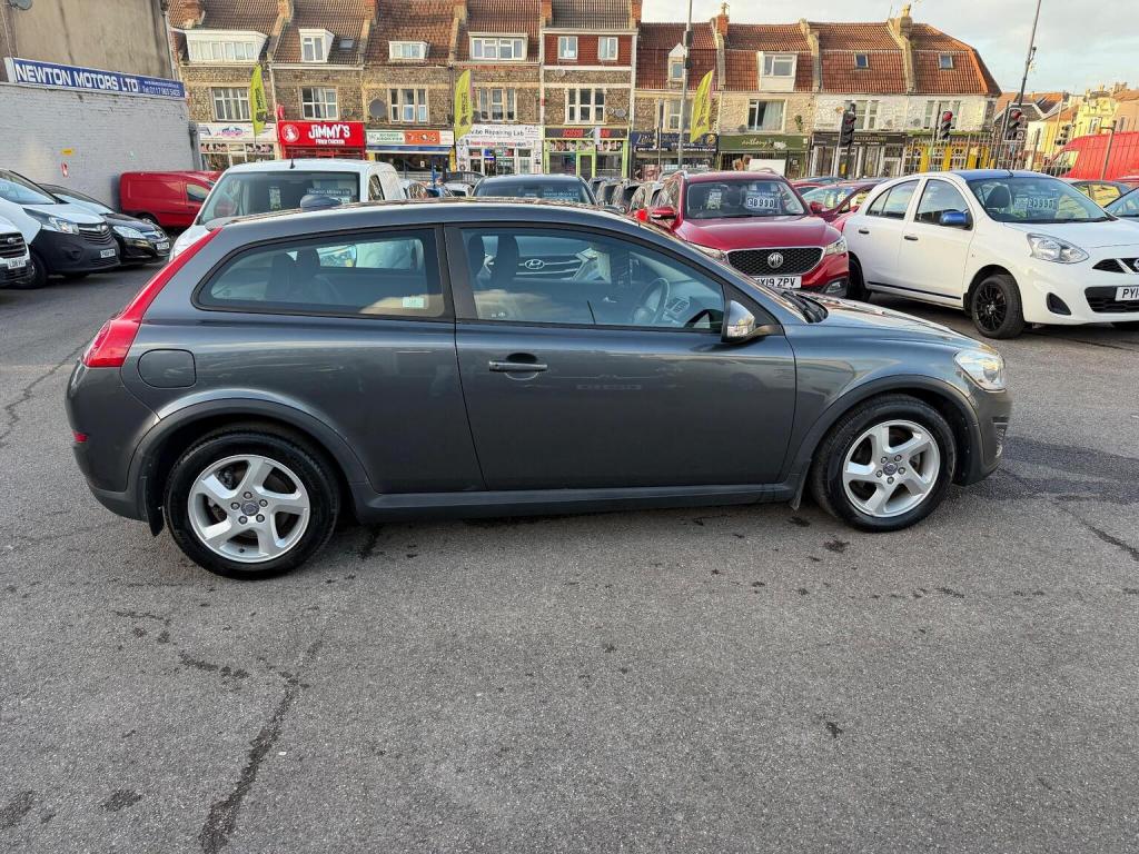 VOLVO C30