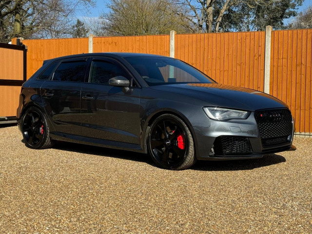 AUDI RS3