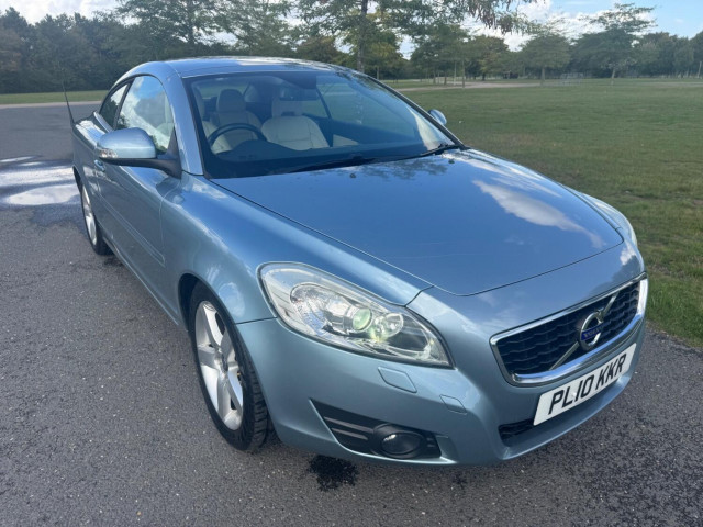 VOLVO C70 2.0 D3 SE Lux