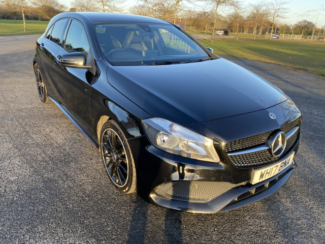 MERCEDES-BENZ A CLASS 1.5 A180d AMG Line